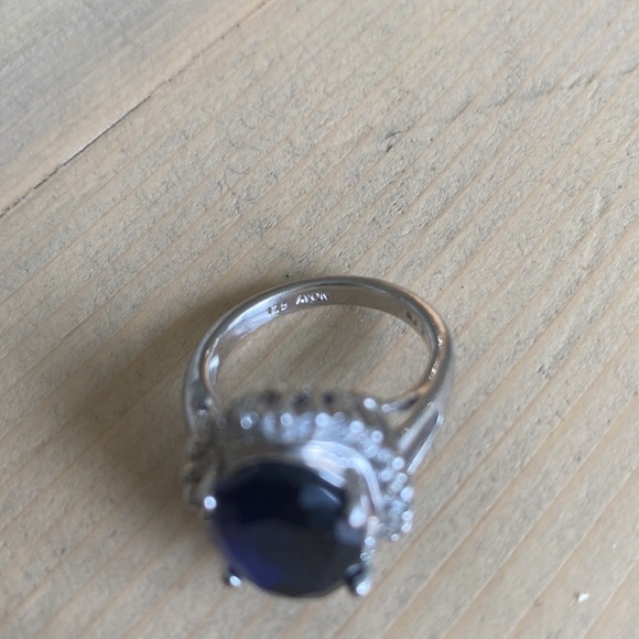"MAJESTIC Princess" Blue Sapphire/Silvertone Ring by AVON - Picture 5 of 10